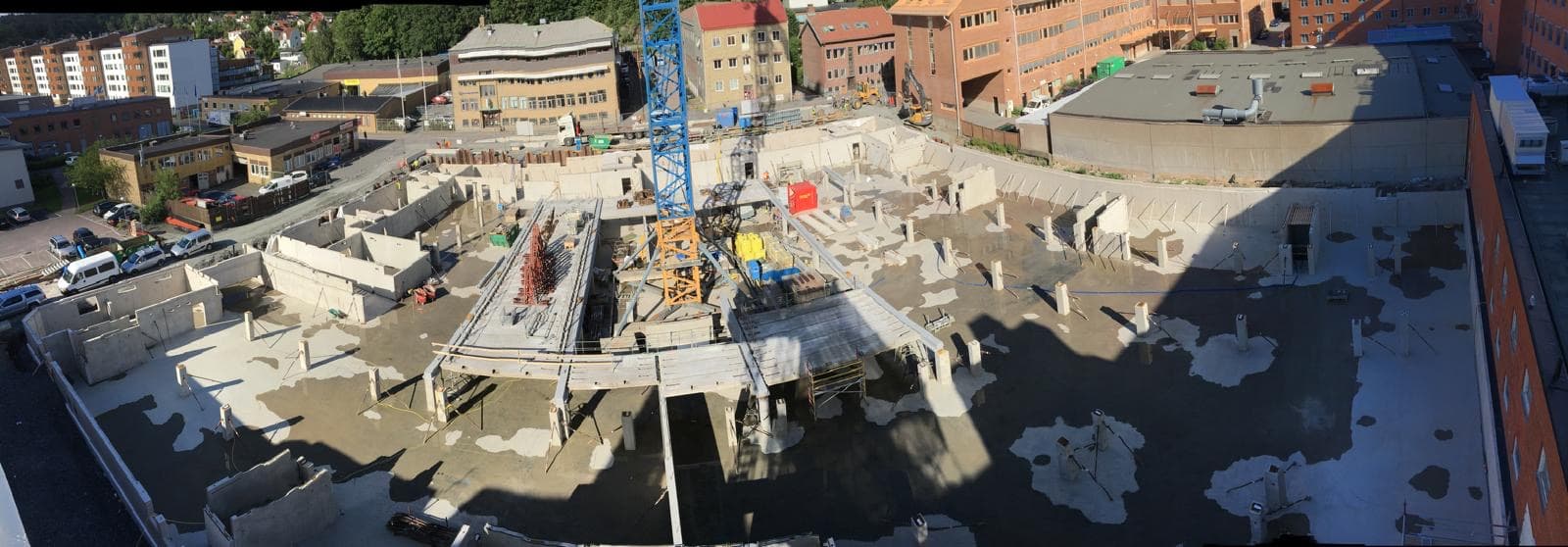 Alriks Torg — saliekamo dzelzsbetona konstrukciju montāža